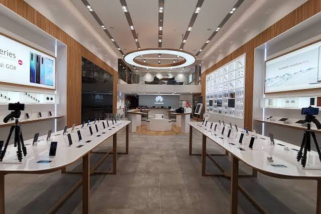 Huawei se může podílet na budování 5G sítí ve Velké Británii