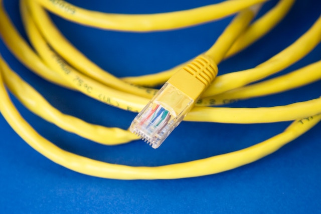 Cetin investuje stamiliony do zavedení rychlého internetu na vesnicích