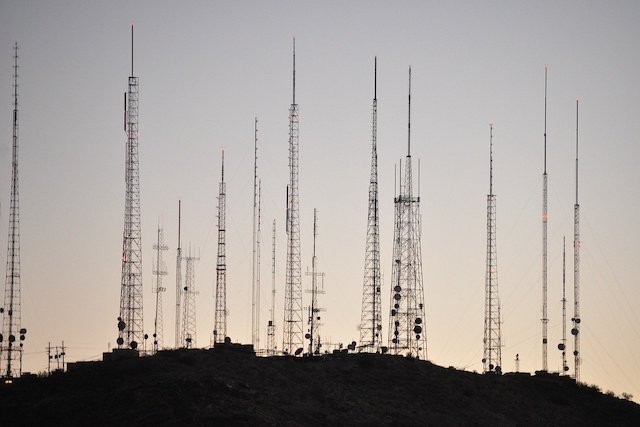 ČTÚ vyhlásil výběrové řízení pro 5G sítě