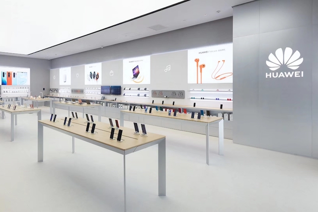 Huawei má první telefon bez Androidu. Kdy spustí jeho prodej?