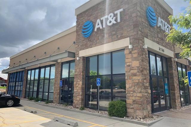 Muž si zaplatil reklamu a zkritizoval svého poskytovatele, do týdne měl rychlejší internet