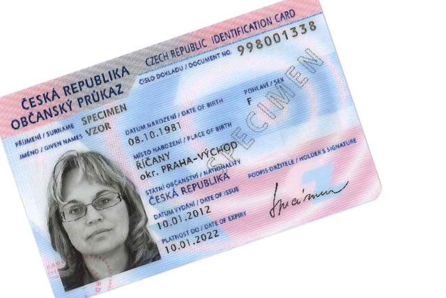 Úřady začaly vydávat nové biometrické občanky s čipem