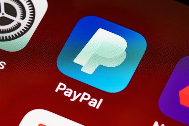 PayPal začne v Británii nabízet obchodování s kryptoměnami