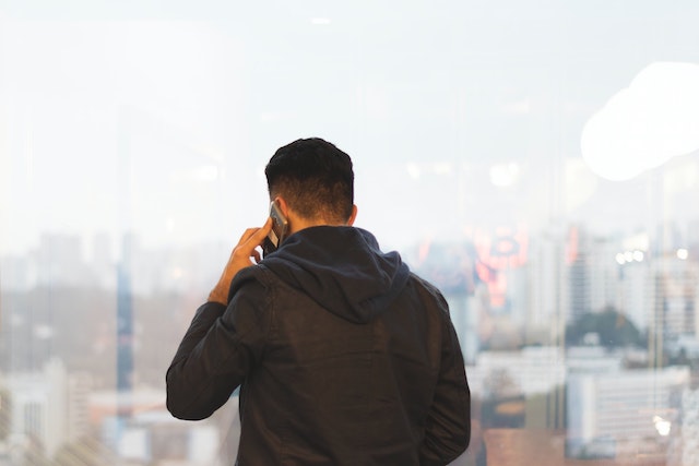 Konec nevyžádaných hovorů: Sněmovna schválila novelu zákona o elektronických komunikacích