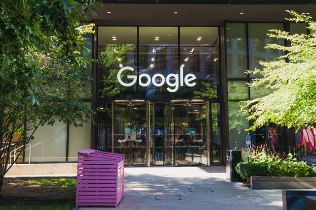 Google čelí žalobě kvůli sledování polohy uživatelů i přes jejich zákaz