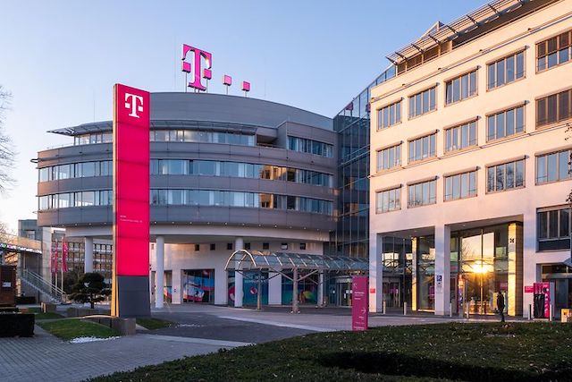 Deutsche Telekom uzavřel pobočku v Petrohradu a odchází z Ruska