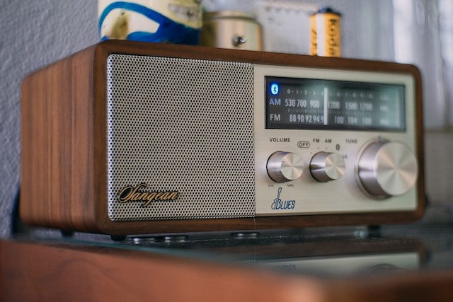 ČTÚ chystá výběrové řízení na provozovatele sítí pro rozhlasové vysílání DAB+