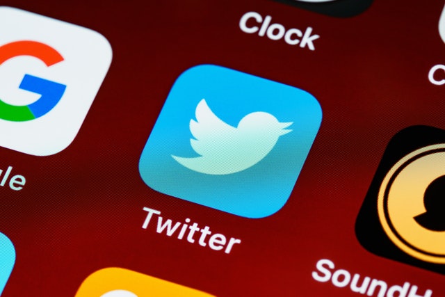Twitter dostal pokutu 3,5 miliardy korun za využívání uživatelských dat pro cílení reklamy