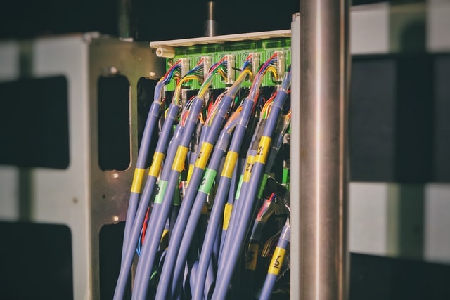 Na Kladensku nefungoval internet kvůli krádeži optického kabelu