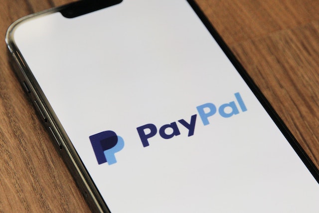 PayPal se přidává k dalším technologickým firmám, propustí 2 000 zaměstnanců