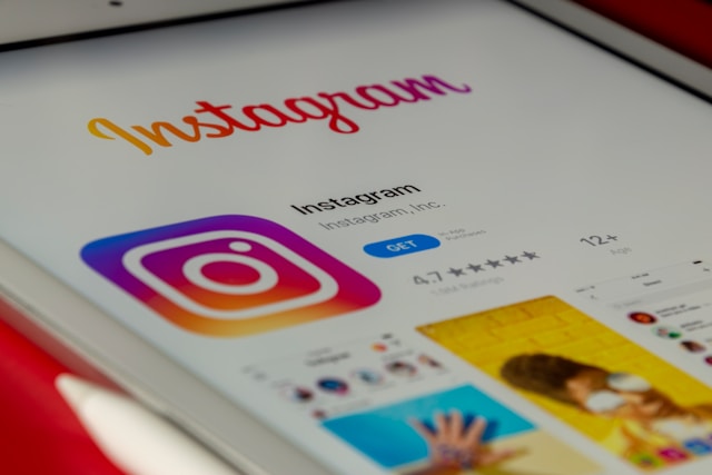 Instagram pracuje na funkci, která umožní sledovat polohu vašich přátel