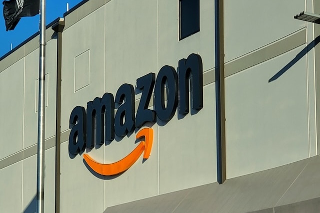 Amazon kvůli AI opět omezí počet zaměstnanců