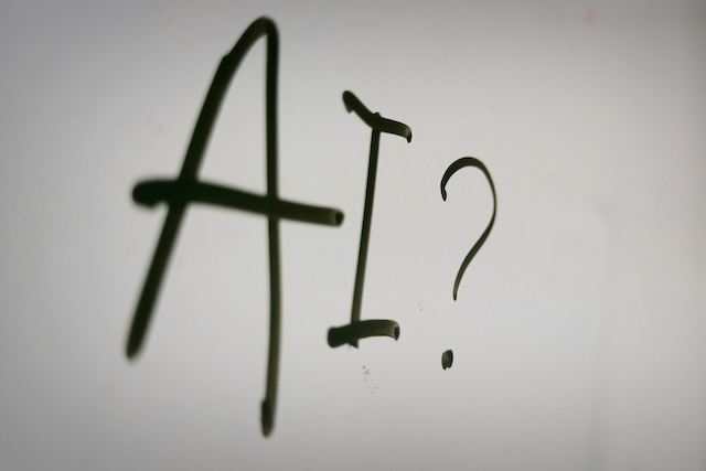 Itálie jako první v EU schválila zákon o regulaci umělé inteligence