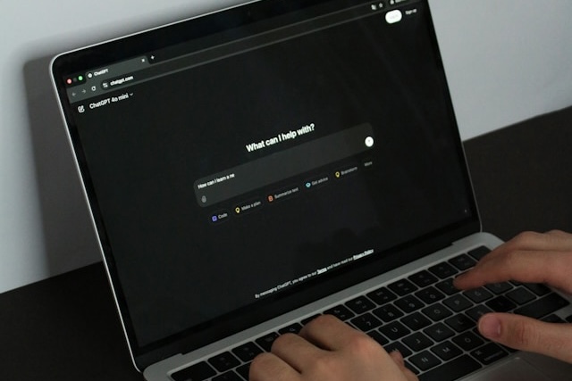 ChatGPT prý přestal nabízet právní a zdravotní rady, OpenAI tuto zprávu popřelo