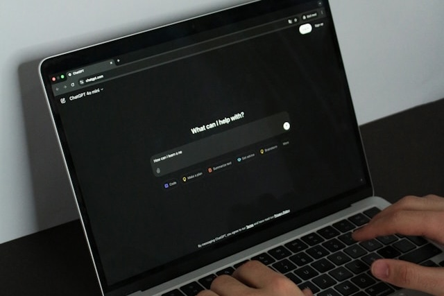 Umělá inteligence dává lidem falešný pocit odbornosti, ale ve skutečnosti jim může škodit v práci