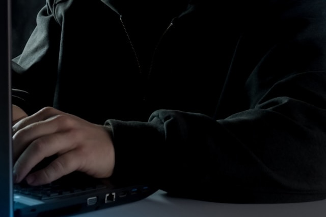 USA, Německo a Kanada rozbily síť, která infikovala a ovládala miliony zařízení po celém světě