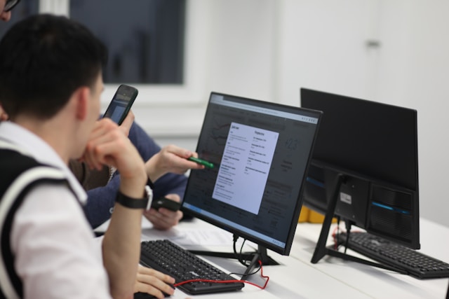 Hackeři napadli vzdělávací platformu, získali data tisíců škol