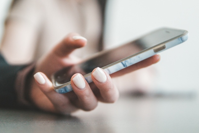 Průměrná spotřeba mobilních dat v Česku vzrostla na 15 GB měsíčně