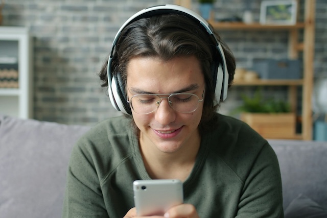Austrálie nezvládá ověřování věku na sociálních sítích