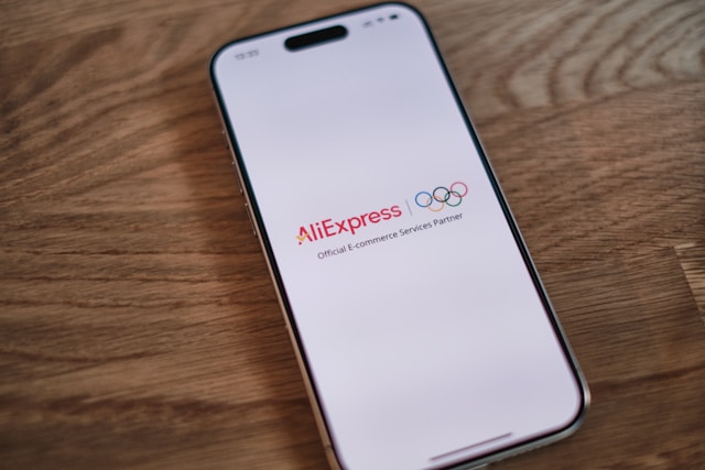 AliExpress dostal od Evropské komise pokutu 550 milionů eur
