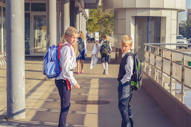 Dánští studenti budou muset kvůli podvádění s AI ústně obhajovat písemné práce