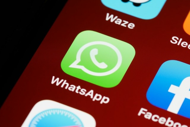 WhatsApp zdraží komunikaci firmám, platit budou i za běžné odpovědi