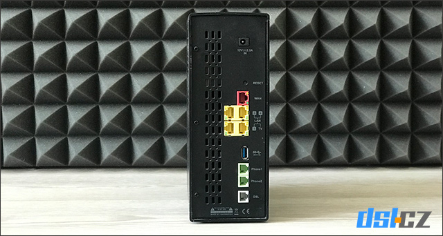 O2 Smart Box - zadní panel